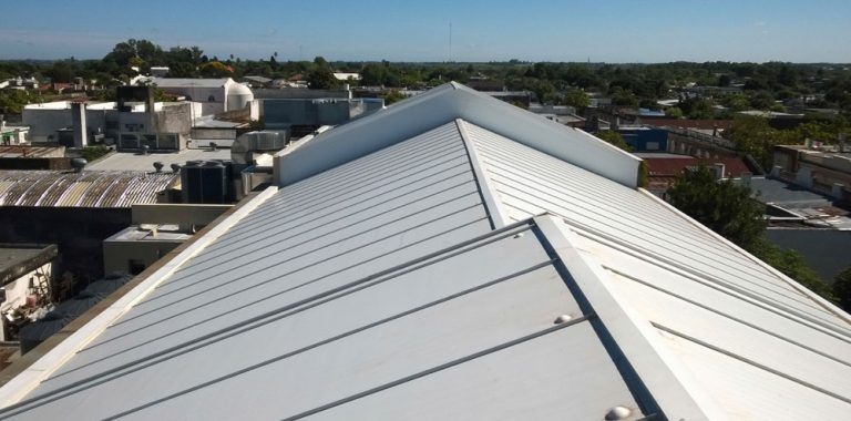 panel de techo Montfrio 768x380
