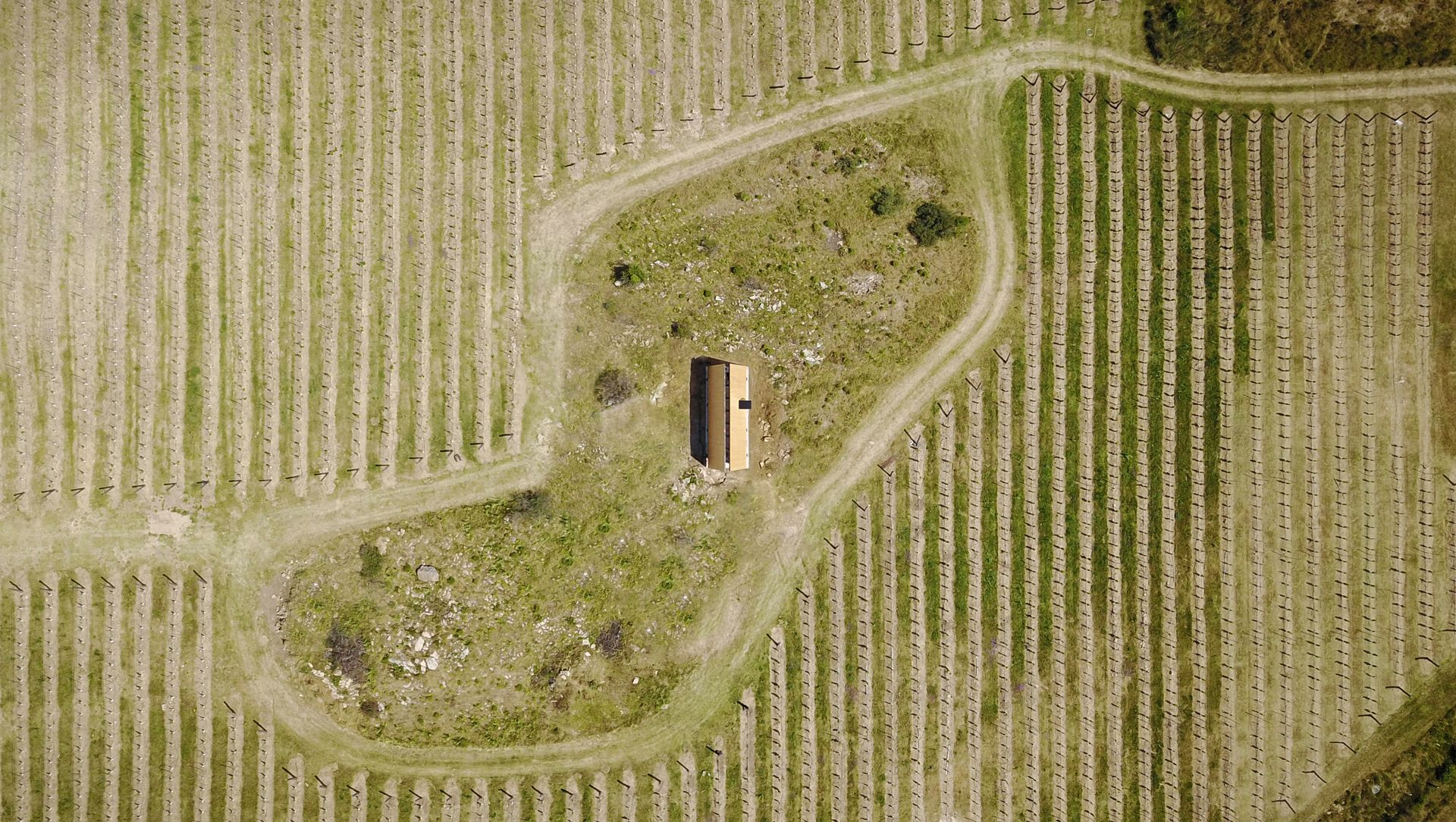 CAPILLA FOTO AEREA MAPA ARQUITECTOS