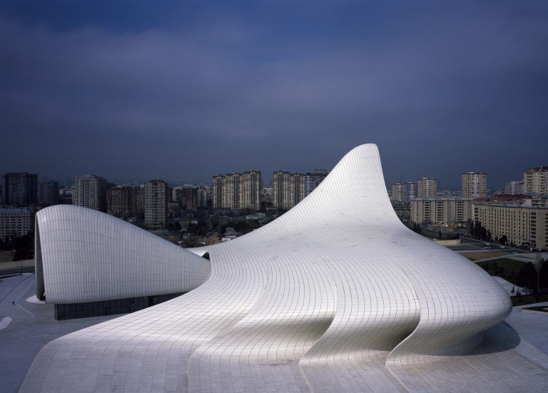 002 zaha hadid articulo Just Crea 768x551