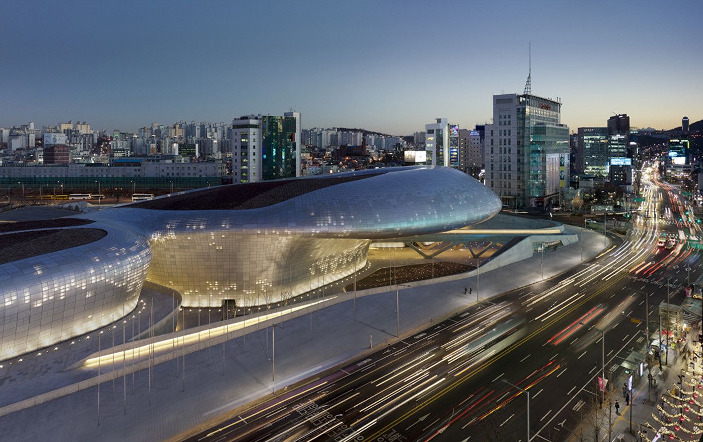 010 zaha hadid articulo Just Crea
