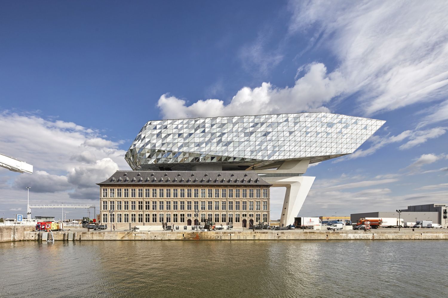 015 zaha hadid articulo Just Crea
