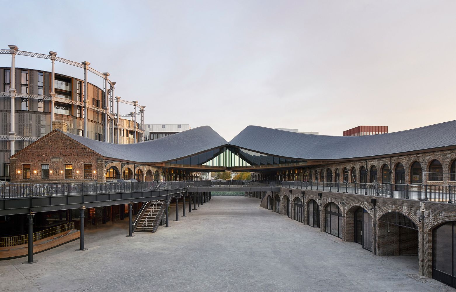 Patio de distribucion de carbon Heatherwick Studio Just Crea 001