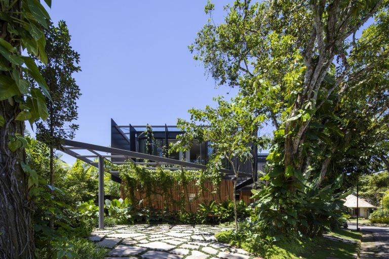 CASA LARANJEIRAS BERNARDES ARQUITETURA Just Crea 004 768x512