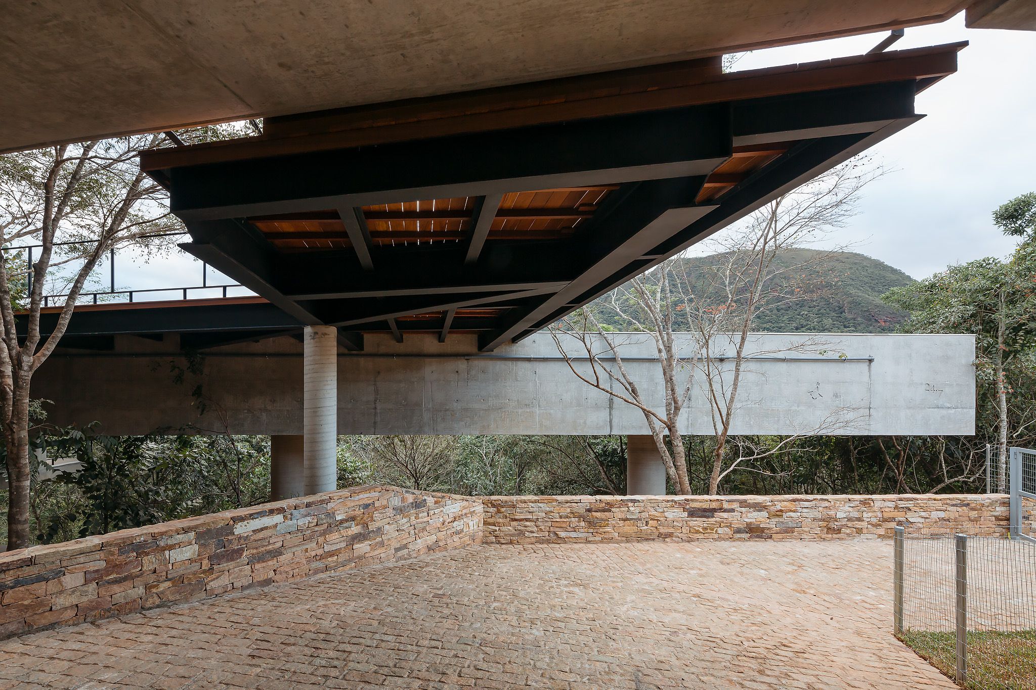 0288.247Arquitetura.CasaDoMorroDoElefante PKOK4950