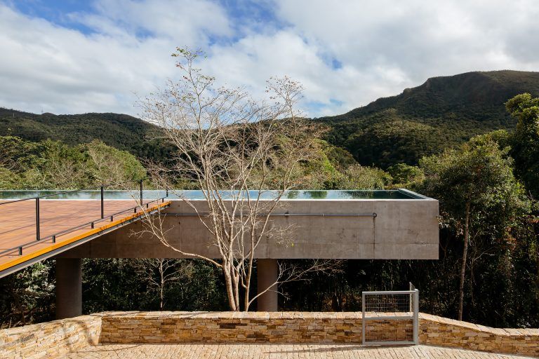 0288.247Arquitetura.CasaDoMorroDoElefante PKOK5220 768x512