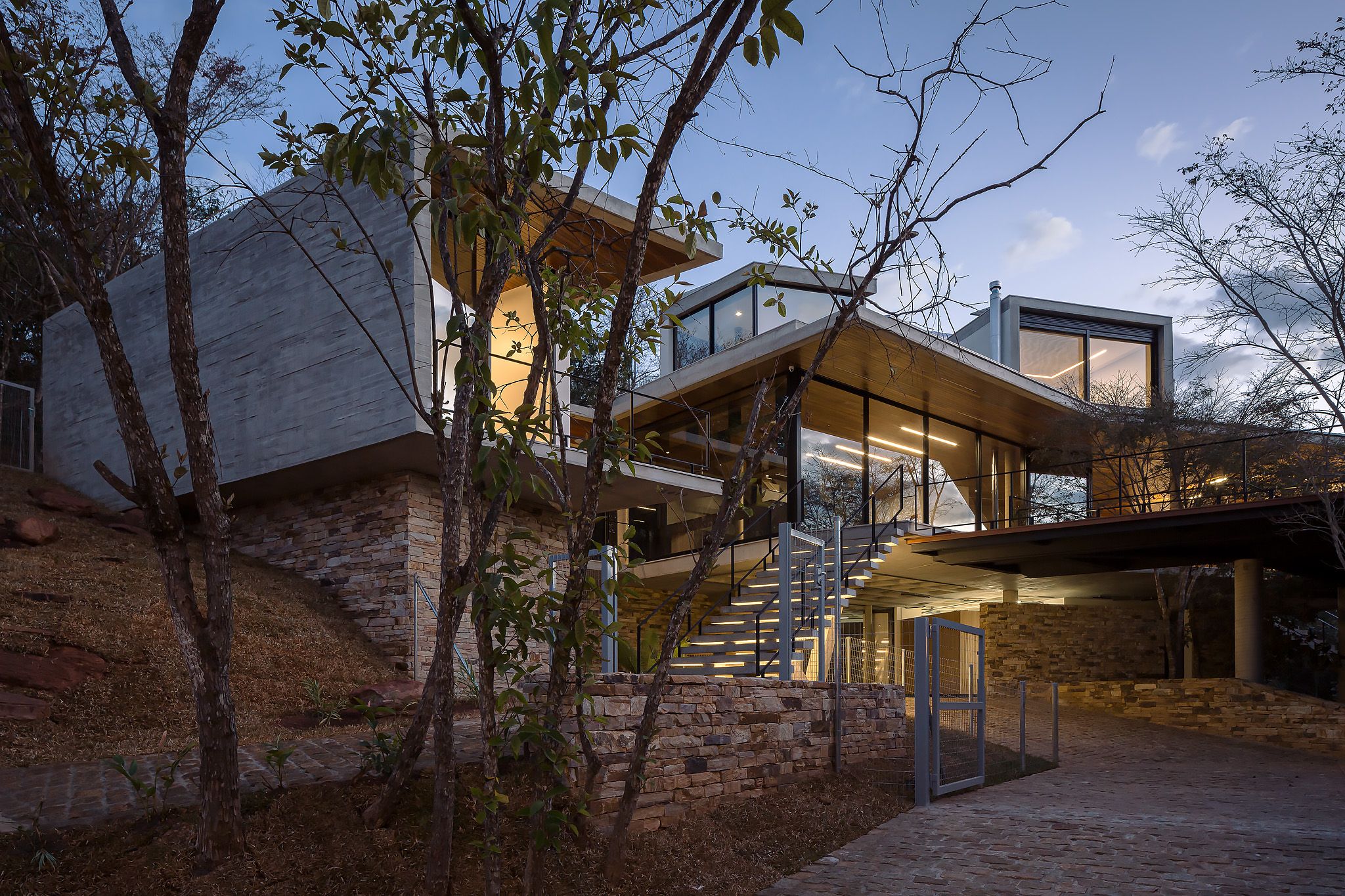 0288.247Arquitetura.CasaDoMorroDoElefante PKOK5543
