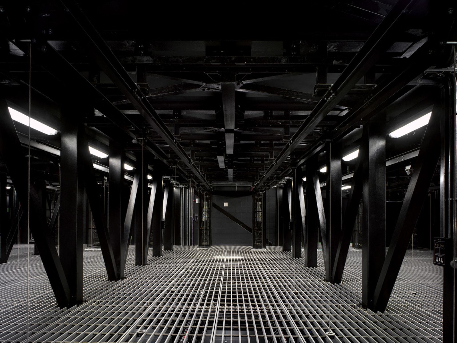 Curve controlled stage