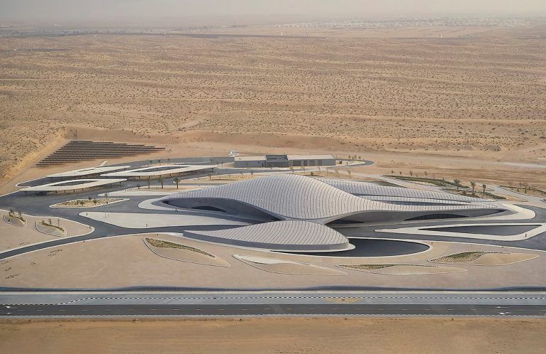 06 ZHA BEEAH HQ Sharjah UAE ©HuftonCrow lowres 1 768x498