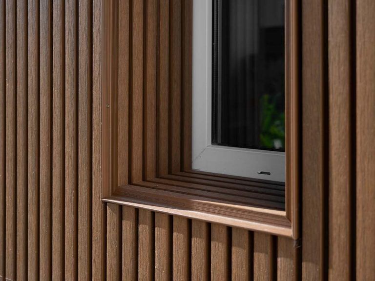 Revestimiento acanalado WPC ventana Lifecycle 768x576