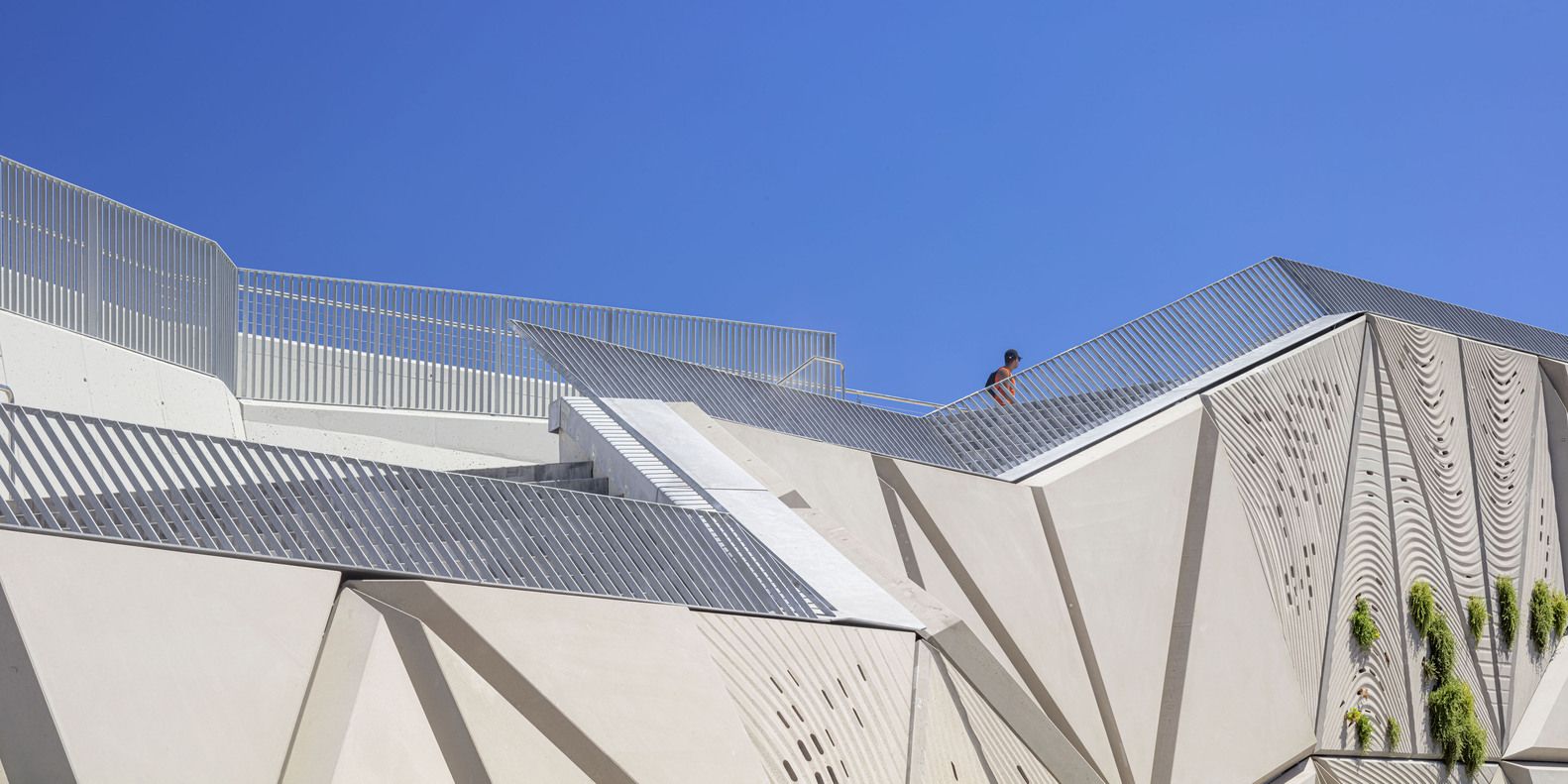 escaleras y mirador vela external reference architects 12