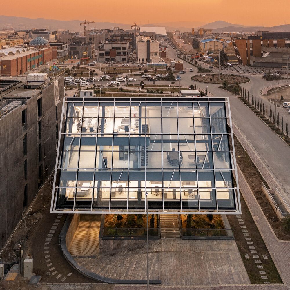 Turbosealtech Nueva incubadora y edificio de oficinas