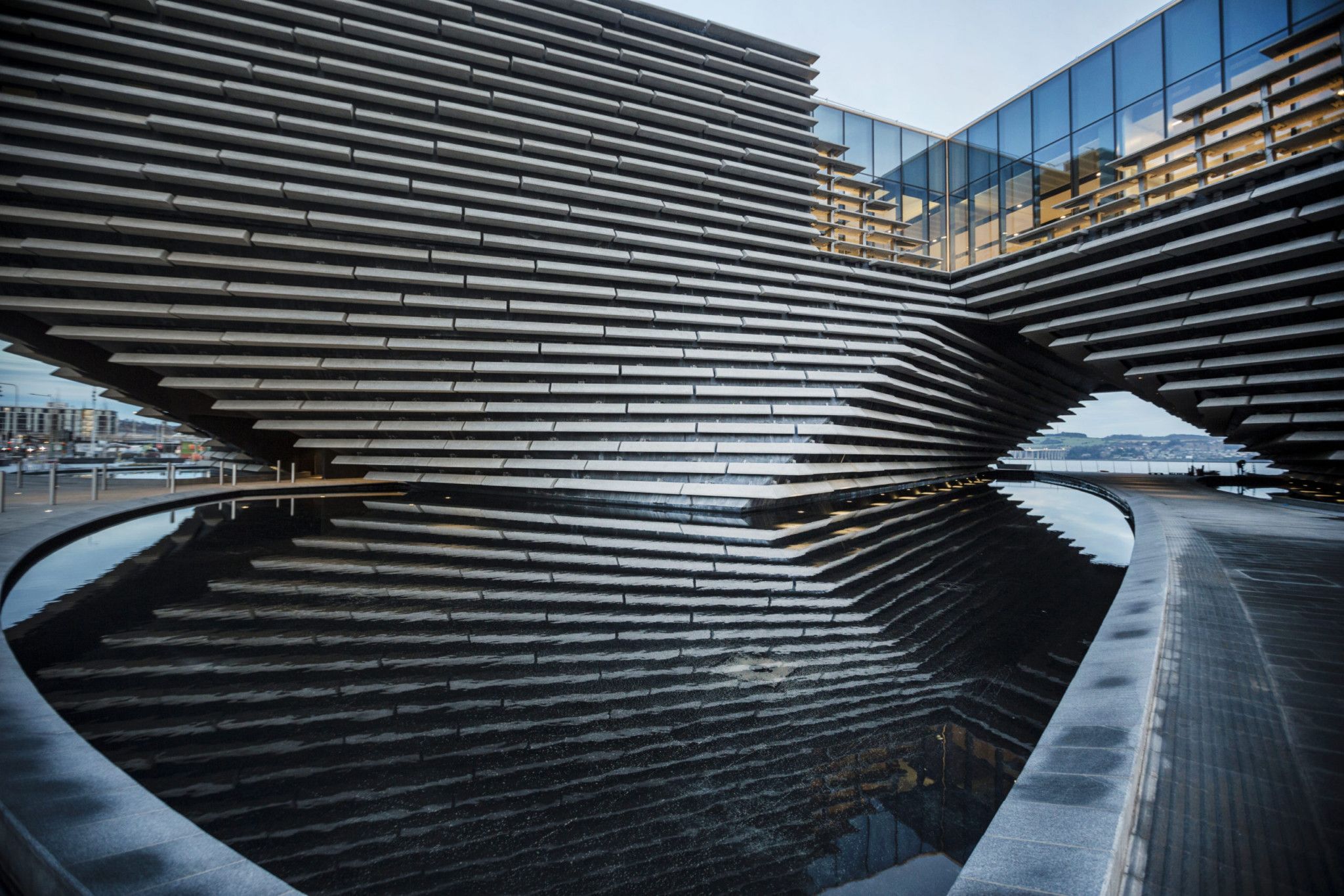 V A Dundee Dec 2017 images4 scaled 1