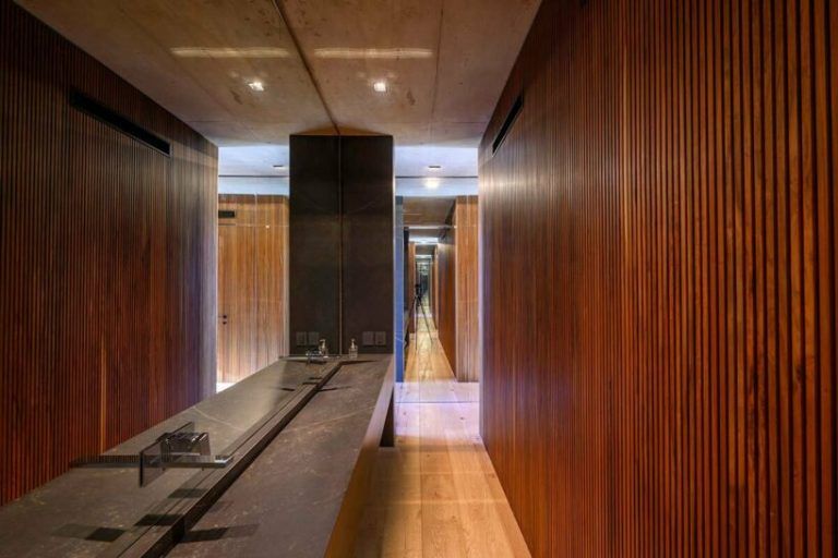 estudio montevideo el bosque argentina gonzalo viramonte designboom 015 818x545 1 768x512