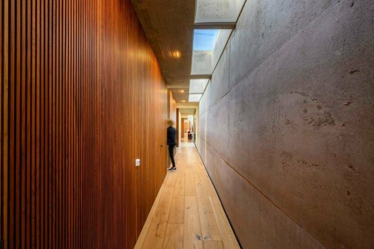 estudio montevideo el bosque argentina gonzalo viramonte designboom 016 818x545 1 768x512