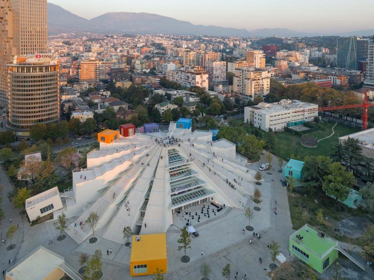 Piramide de tirania   MVRDV 01 768x575