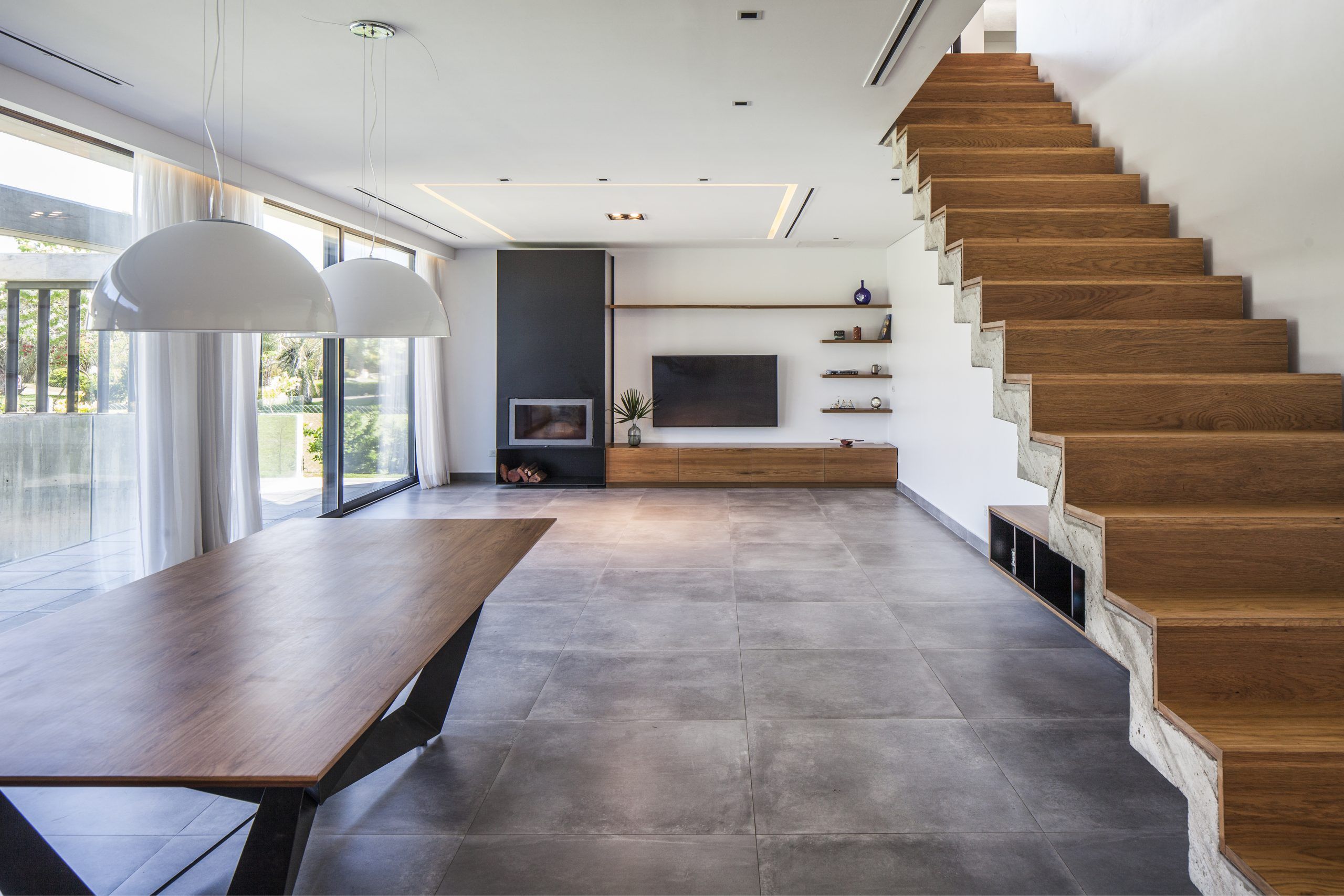 R Interior scaled 1