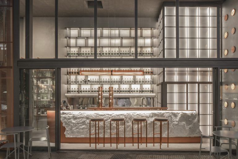 bares y restaurantes pequenos 14 proyectos con menos de 50 m2 en latinoamerica 30 768x512
