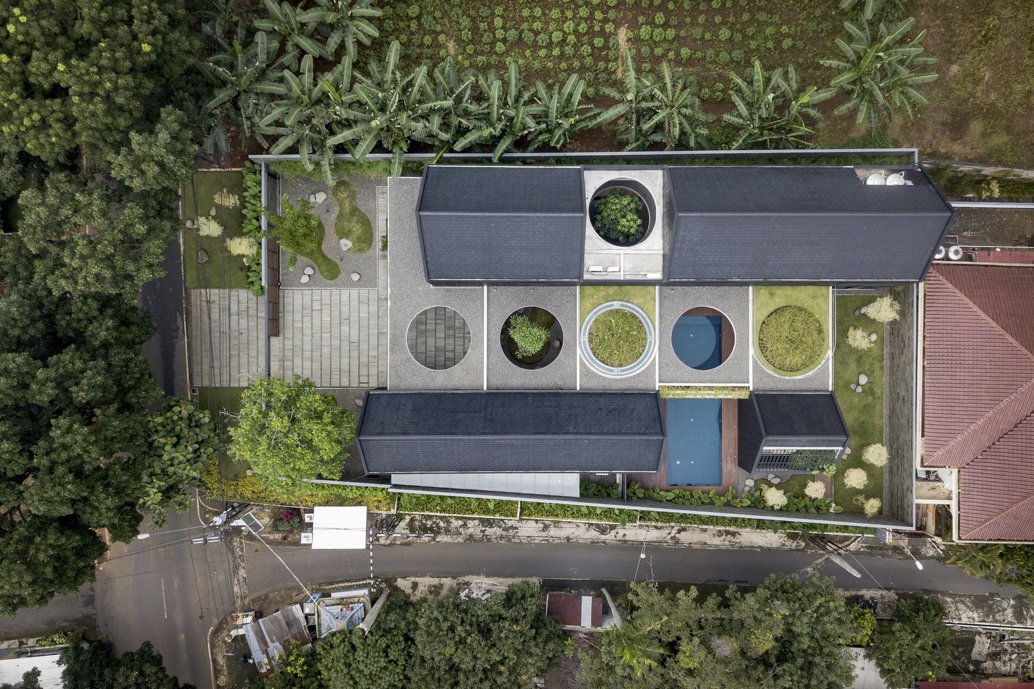 halo house tamara wibowo architects 7