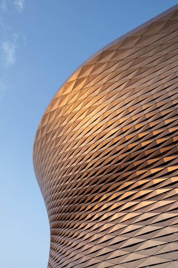 12 ZHA Infinitus Plaza Photo by Liang Xue lowres 720x1080 1