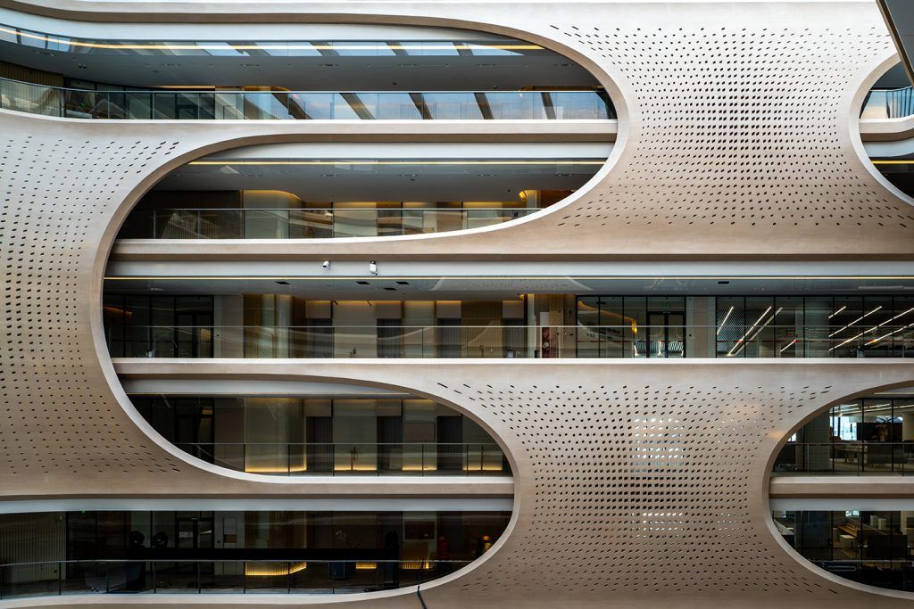 Infnitus Plaza | Zaha Hadid Architects