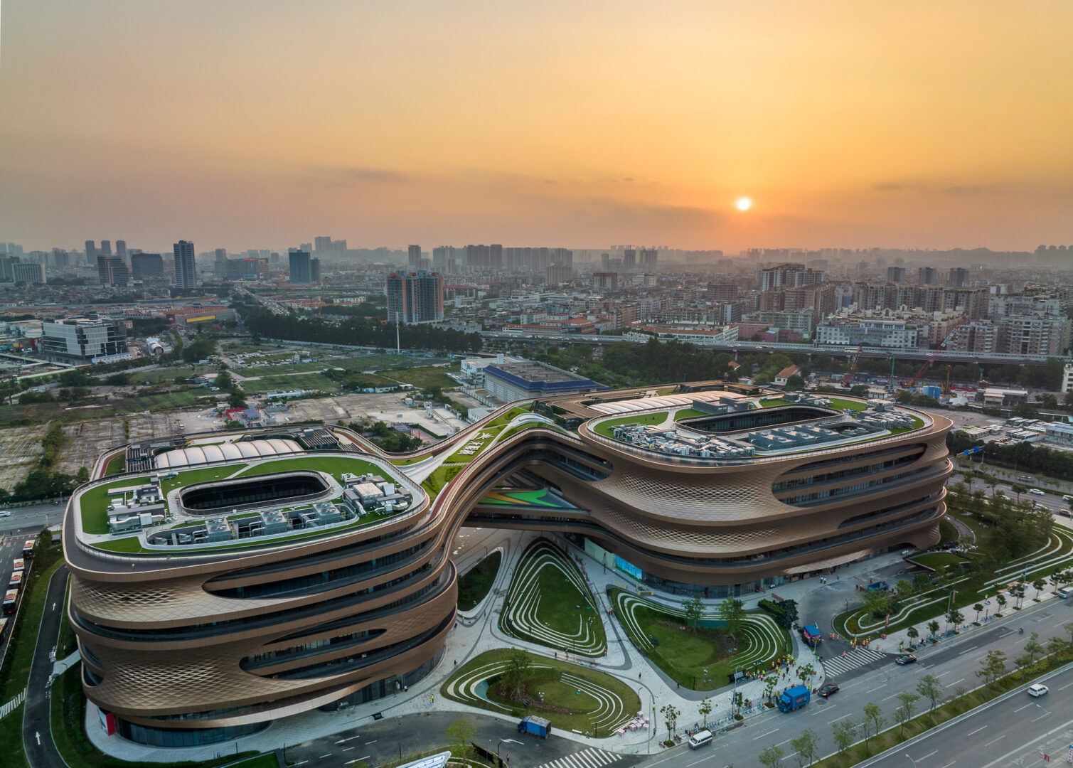 1 ZHA Infinitus Plaza Photo by Liang Xue lowres 1509x1080 1