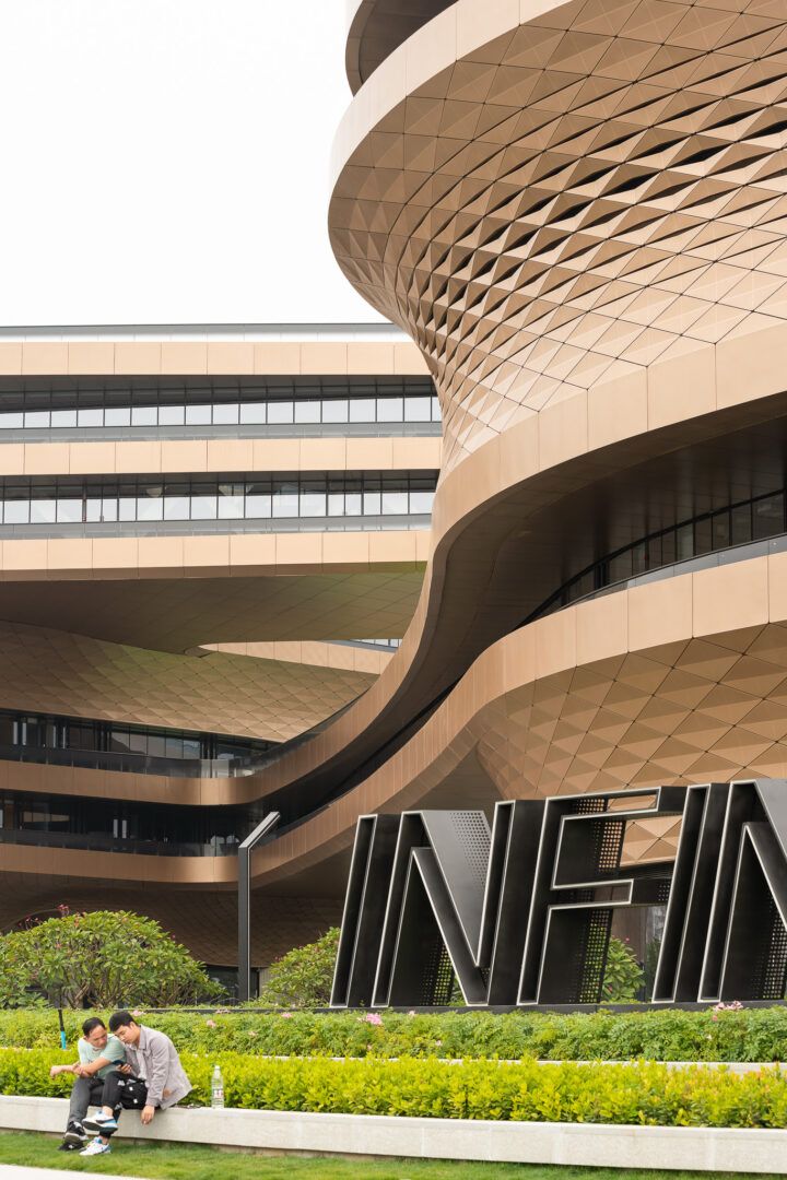 6 ZHA Infinitus Plaza Photo by Liang Xue lowres 720x1080 1