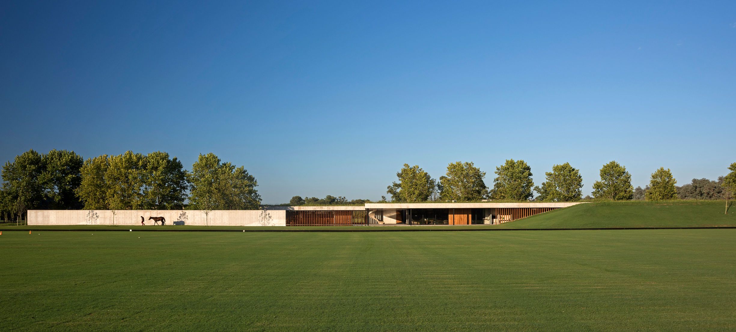 FIGUERAS POLO STABLES 30