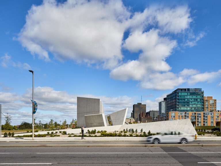 065 National Holocaust Monument 768x576