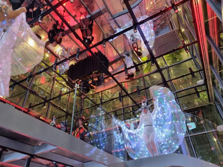 BIA Glass Pavilion 04 1 768x576